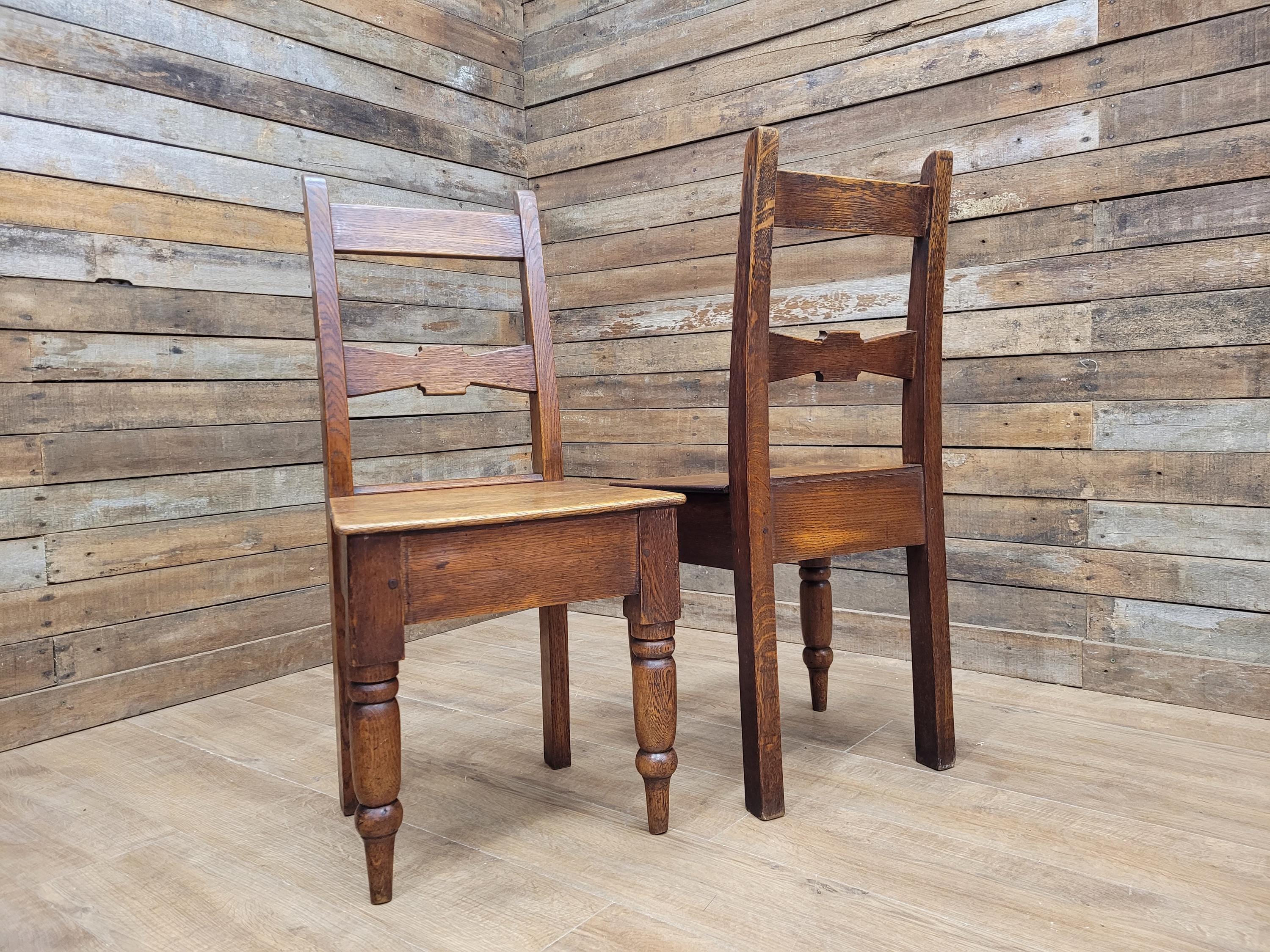 Pair Of Antique English Oak Farmhouse Chapel Chair Hall Utility Chairs