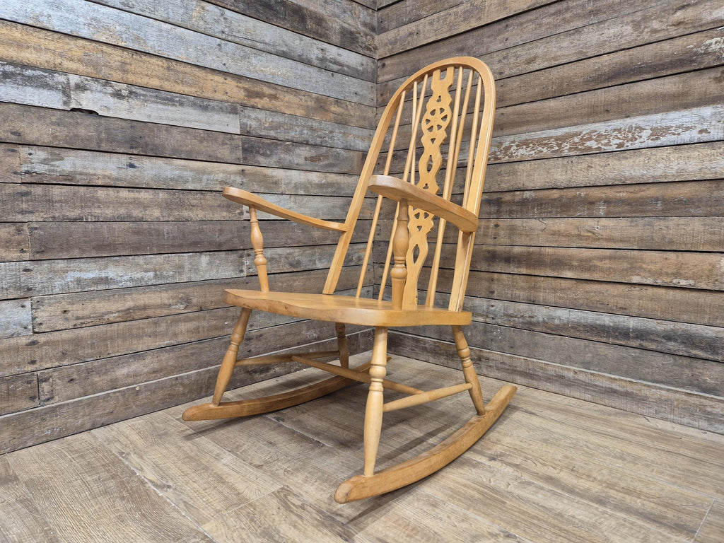 Vintage Wheel Back Country House Lyre Back Windsor Blonde Rocking Chair