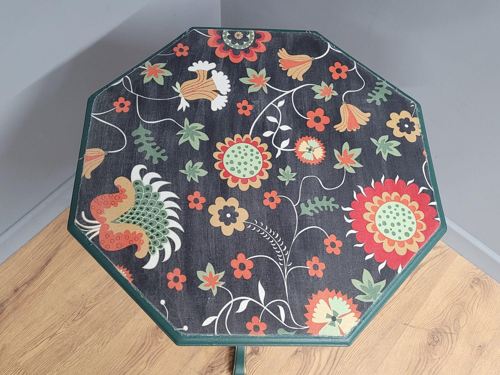 Green And Gold Painted Tri Leg Wine Occasional Table
