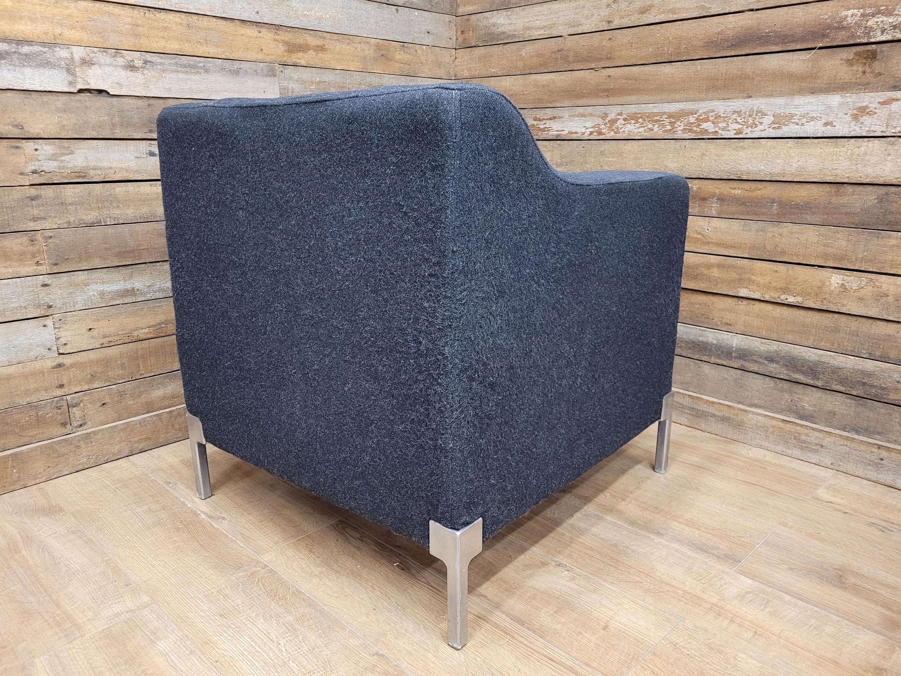 Retro Style Metal Legs Charcoal Upholstered Tub Chair Club Chair Bedroom Chair