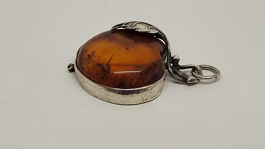 White Metal "Amber" Apple Shaped Bohemian Pendant