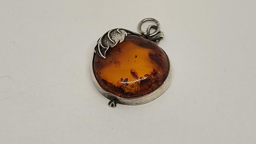 White Metal "Amber" Apple Shaped Bohemian Pendant