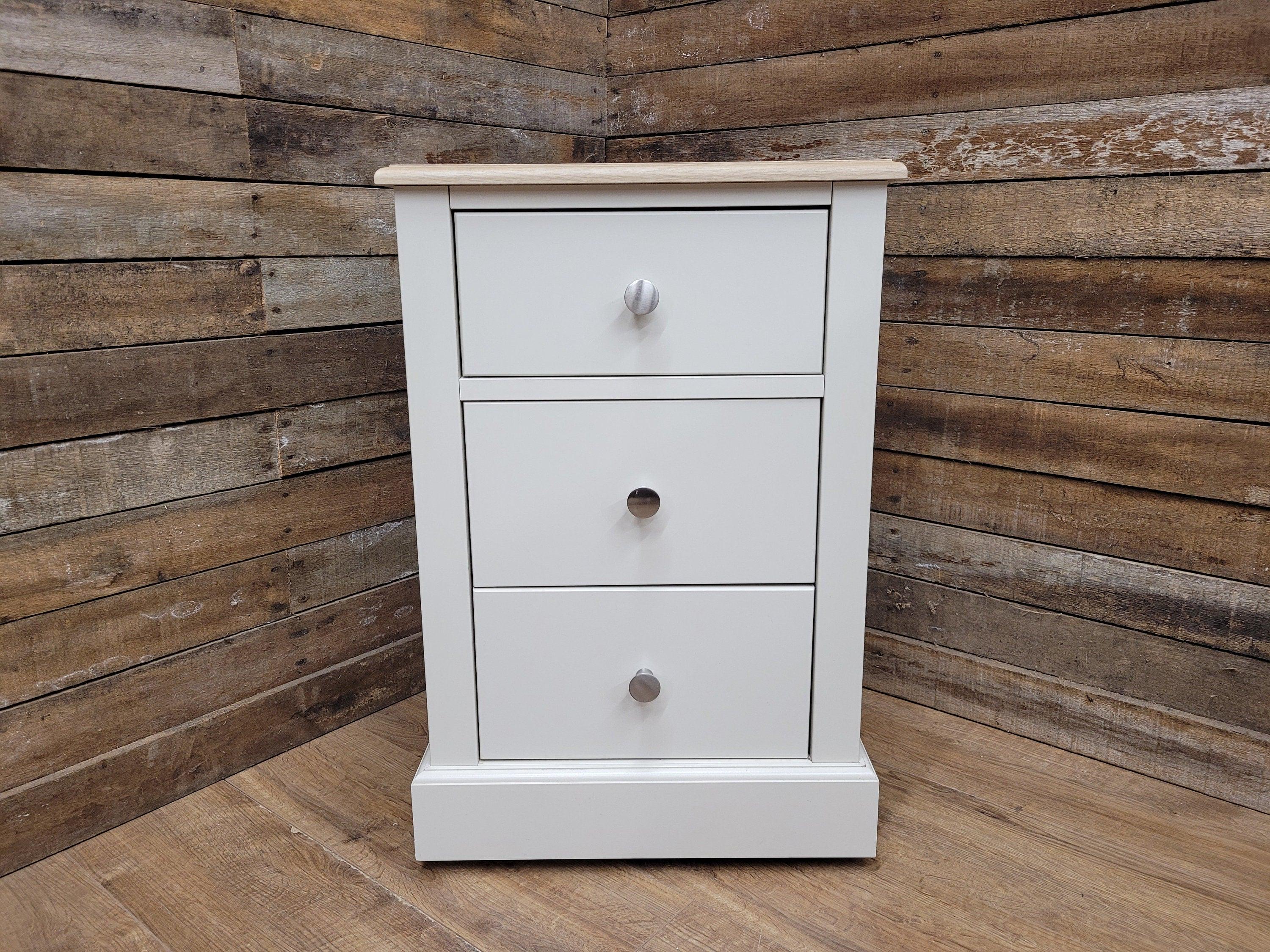 Three Drawer Chest of Drawers By Kingstown Furniture
