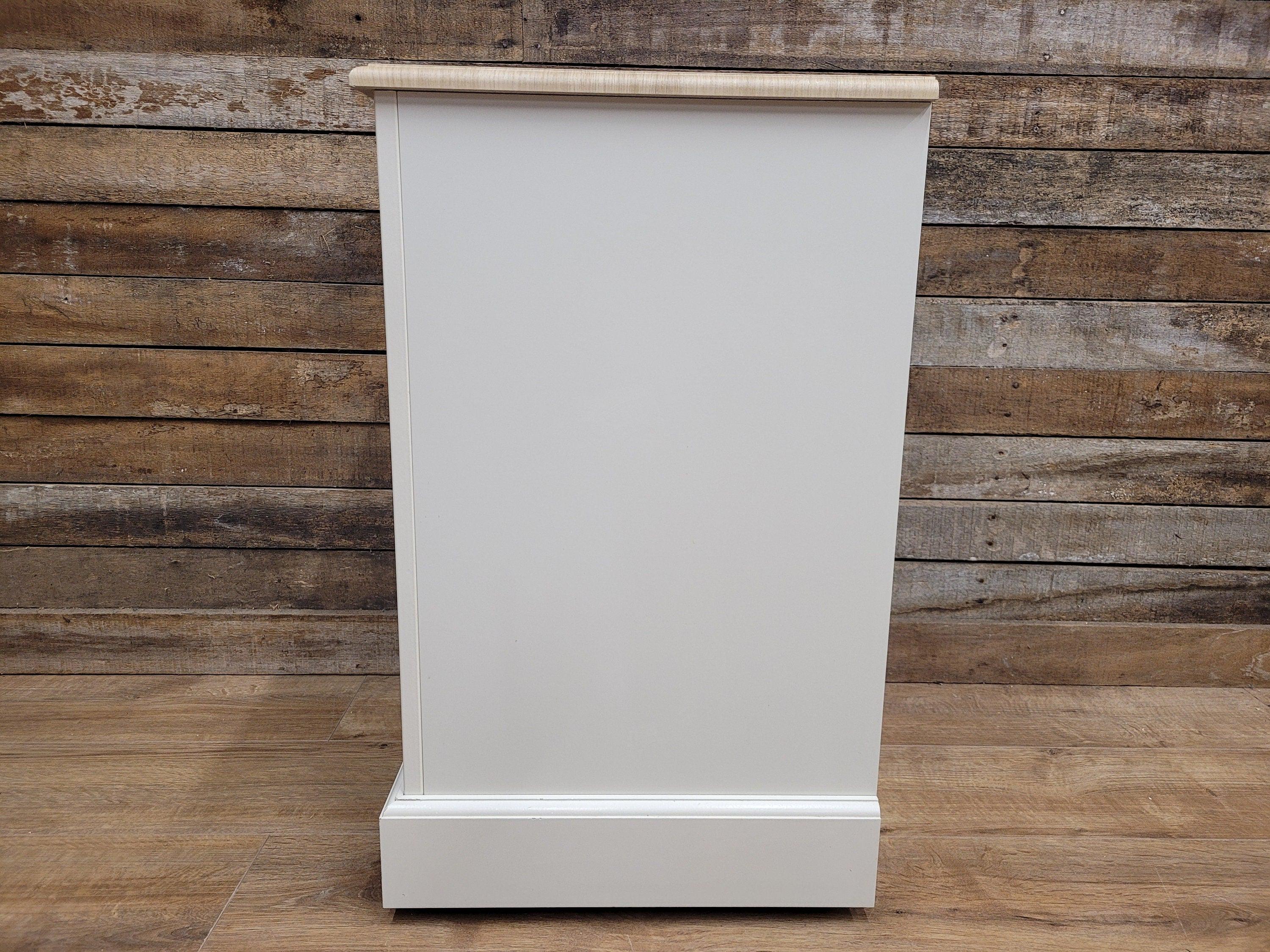 Three Drawer Chest of Drawers By Kingstown Furniture
