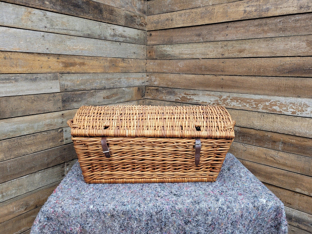 Vintage Wicker Picnic Basket Log Basket Toy Chest