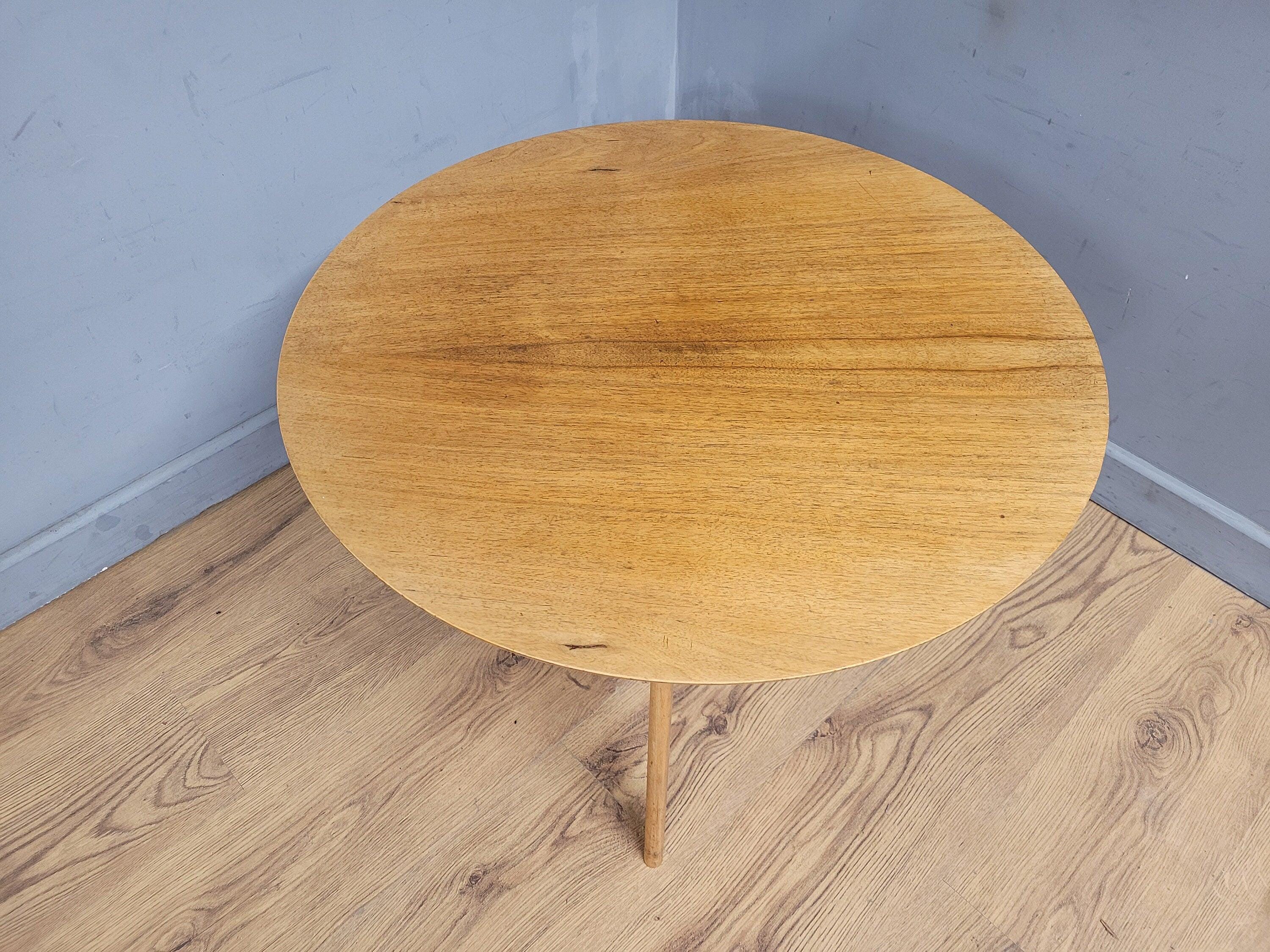 Mid Century Circular Blonde Coffee Table On Tapered Legs Retro Chic