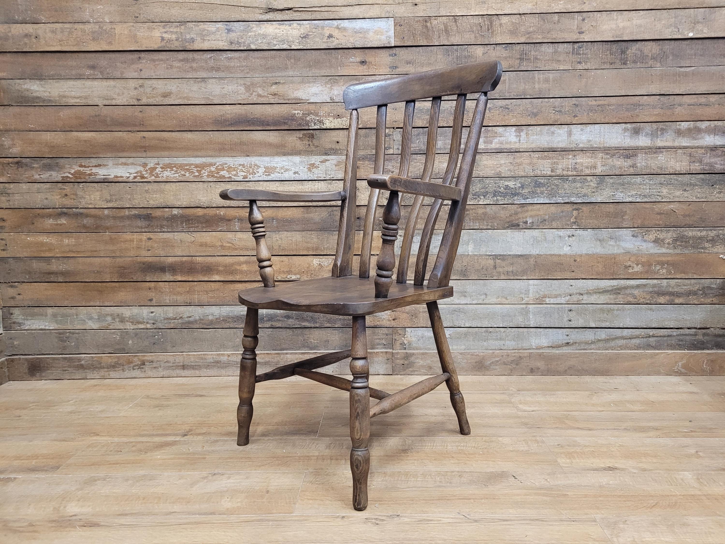 Country House Antique Distressed Lath Back Grandfather Oak And Elm Windsor Chair