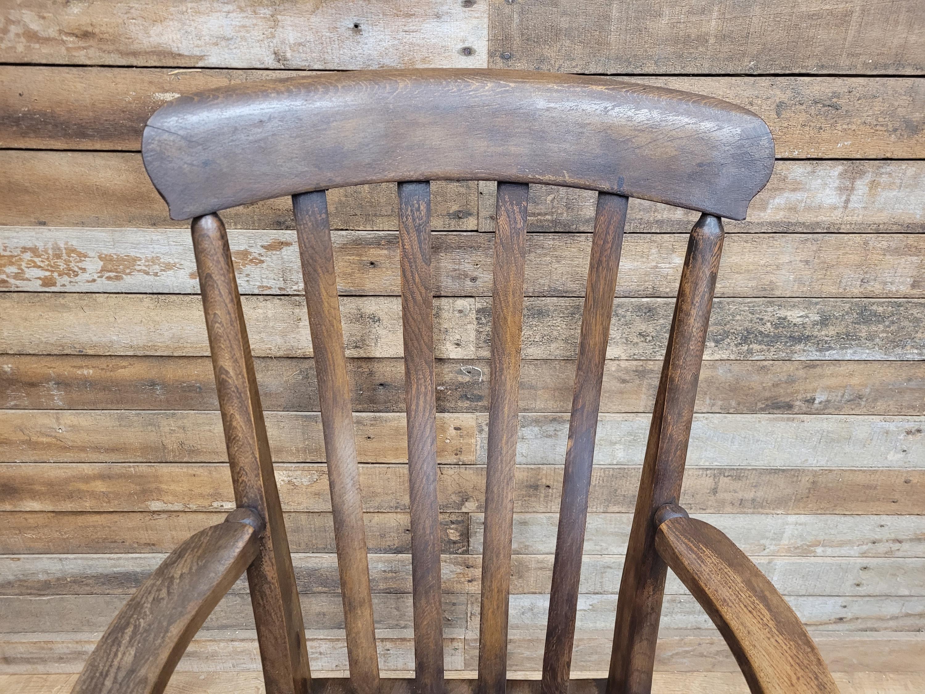 Country House Antique Distressed Lath Back Grandfather Oak And Elm Windsor Chair