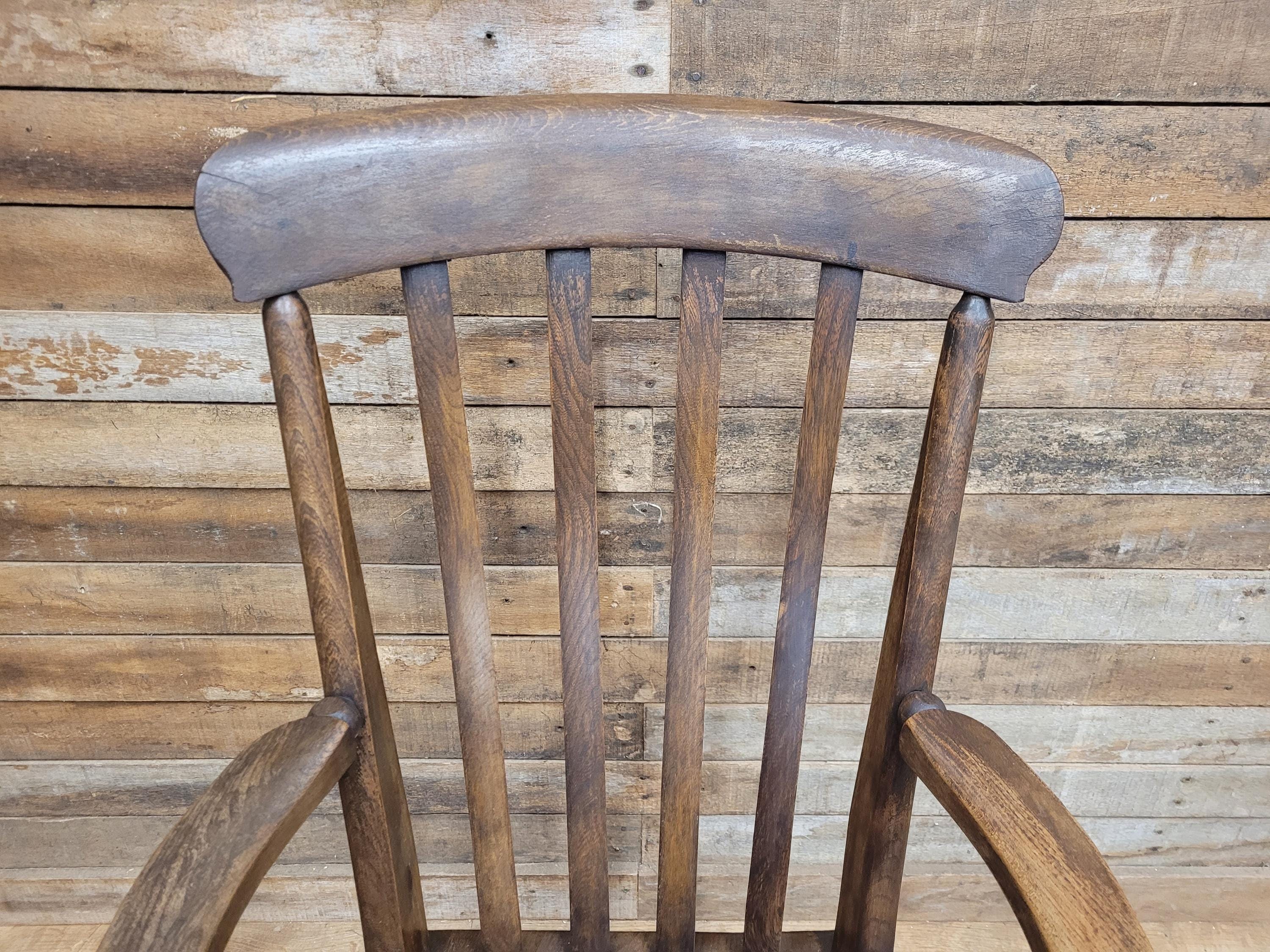 Country House Antique Distressed Lath Back Grandfather Oak And Elm Windsor Chair