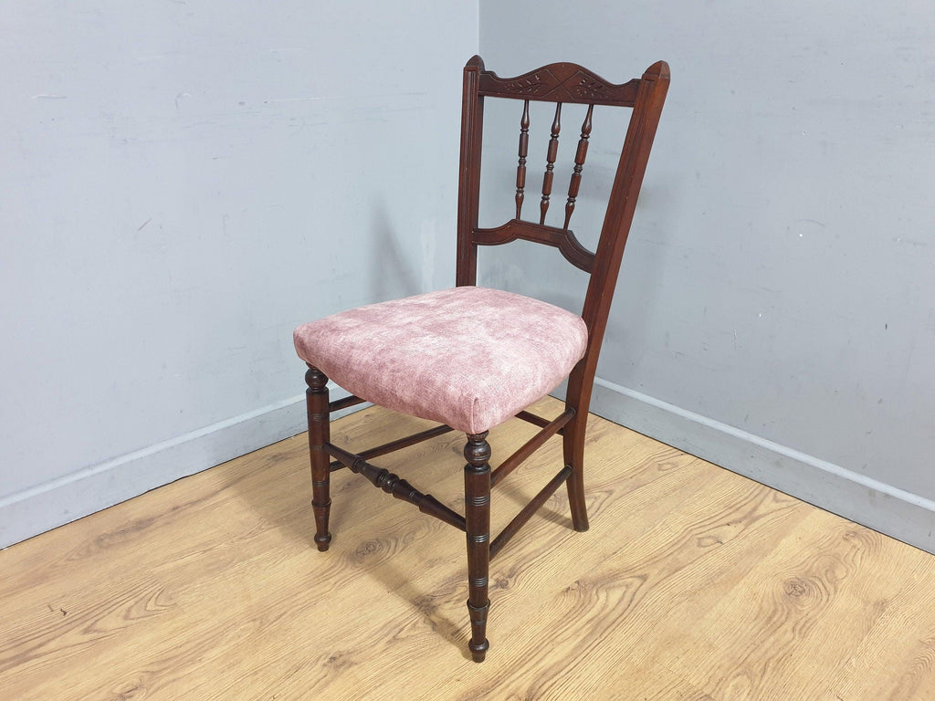 Vintage Antique Mahogany Ornate Spindle Back Turned Leg Bedroom Chair