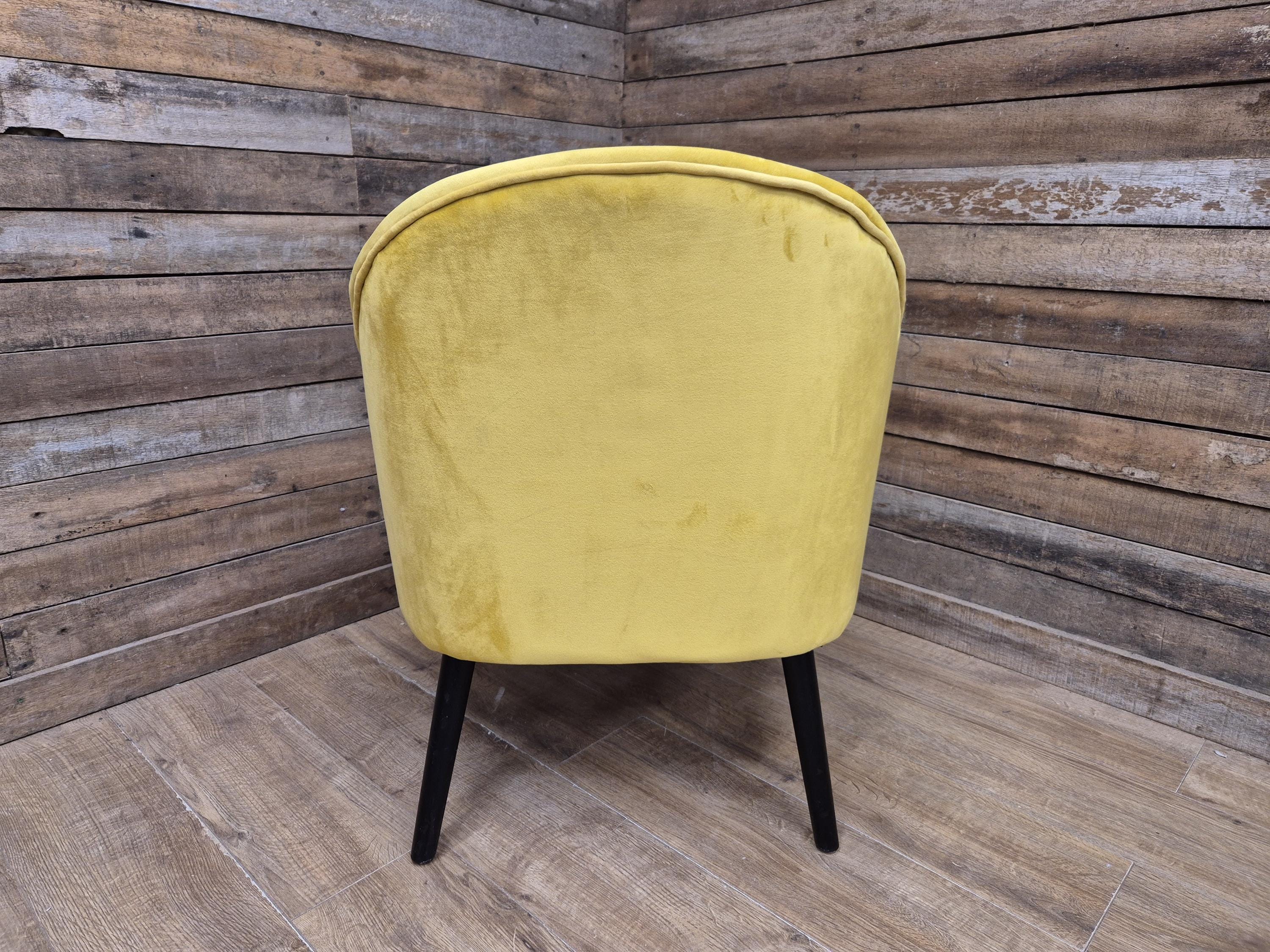 Retro Styled Mustard Yellow Velvet Accent Chair Mid Century Style Tub Armchair
