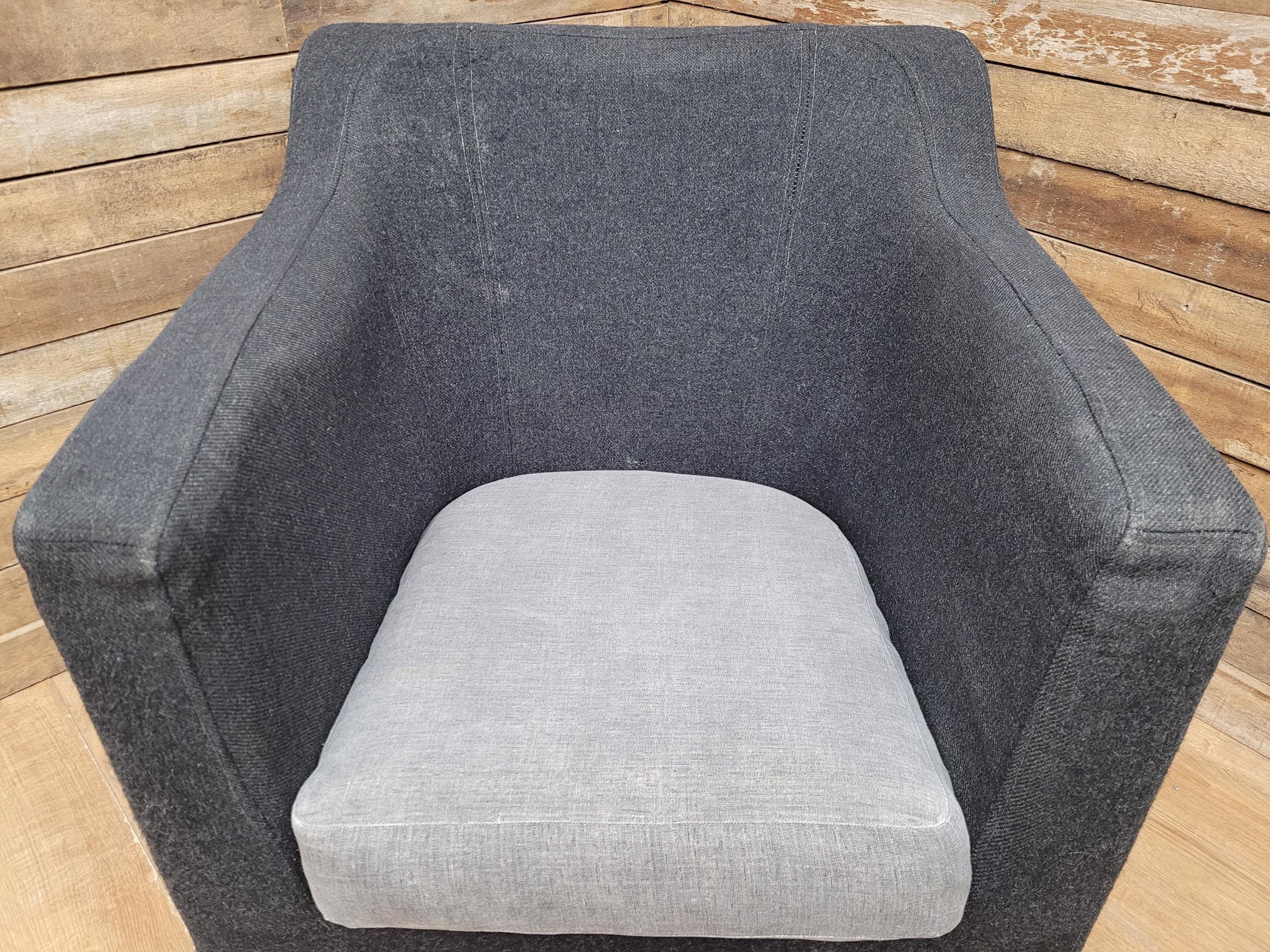 Retro Style Metal Legs Charcoal Upholstered Tub Chair Club Chair Bedroom Chair