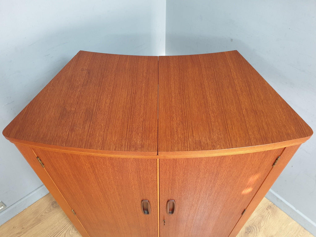 Fab! Mid Century Turnidge of London Teak Fold Out Bar Fits Corner *RARE*