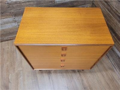 Mid Century Teak G Plan Form Five Chest Of Four Drawers Copper Hairpin Legs