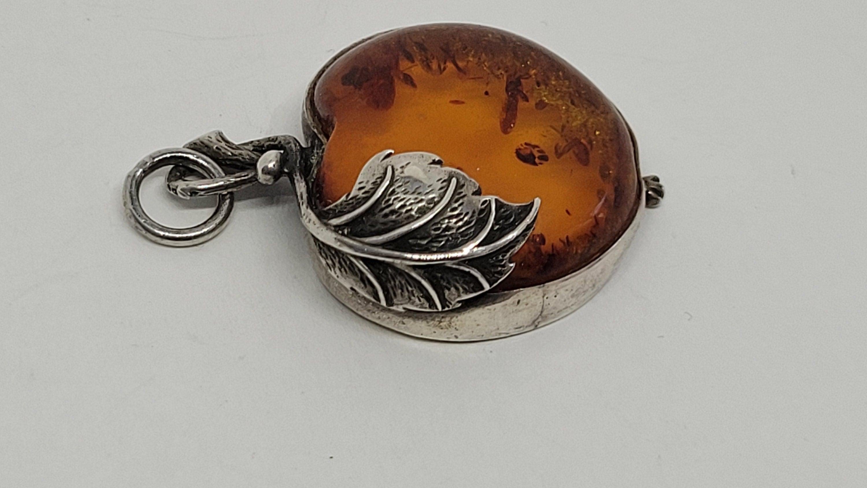 White Metal "Amber" Apple Shaped Bohemian Pendant