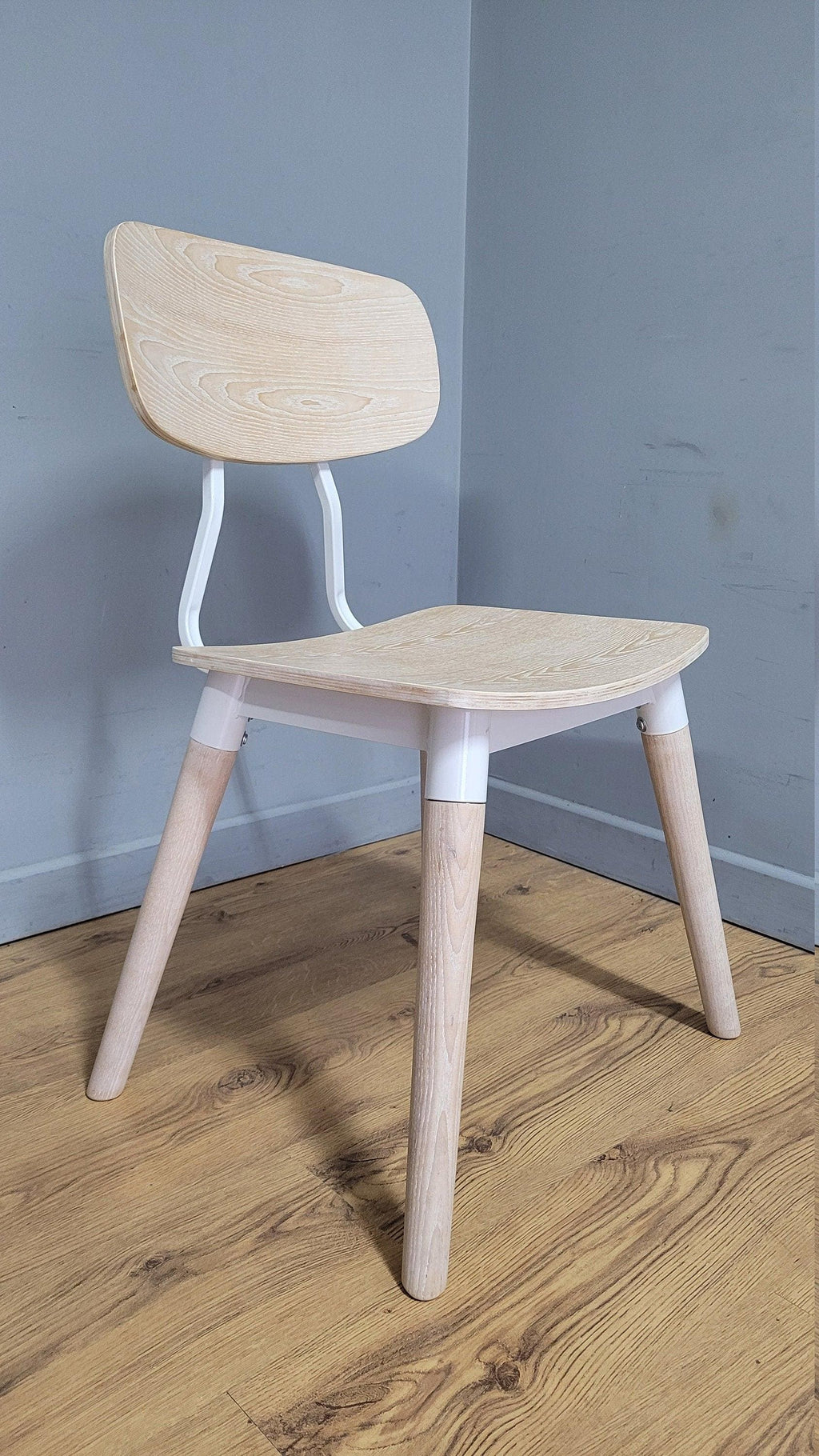 Mid Century Styled Whitewash Chair Metal Legs Stylish Ply Style Seat & Back