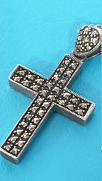 Vintage Silver Chunky Cross With White Stones Hallmarked 925, 18 Inch Chain