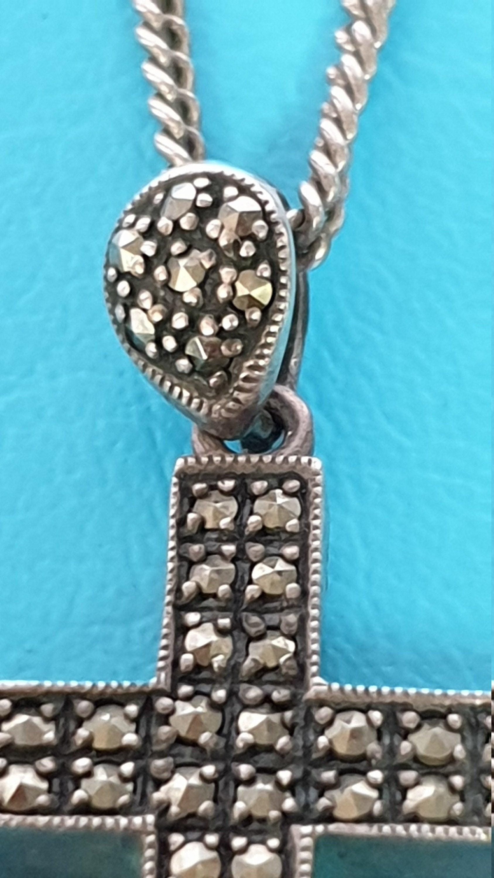 Vintage Silver Chunky Cross With White Stones Hallmarked 925, 18 Inch Chain