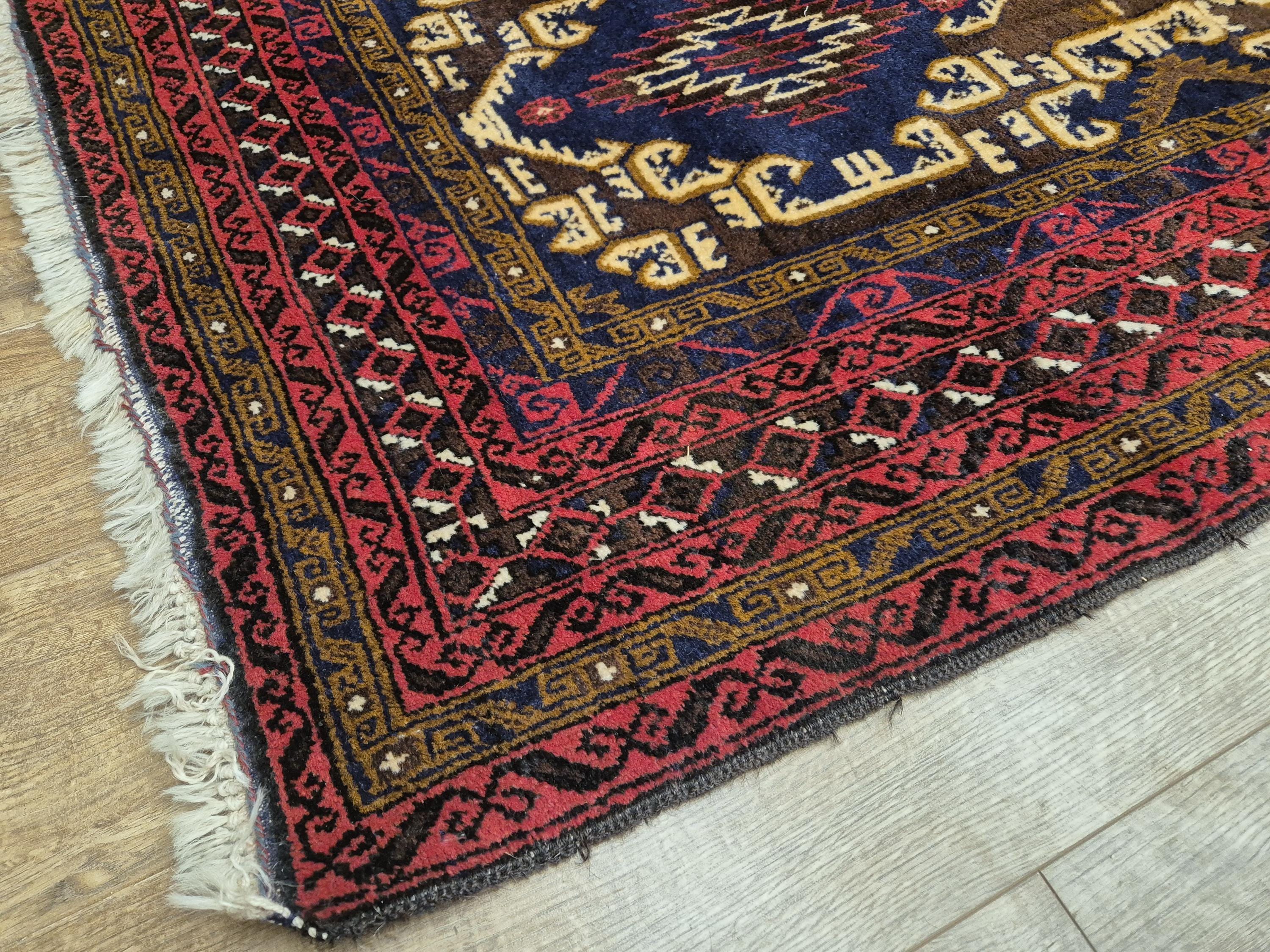 Vintage Hand-Knotted Wool Rug Traditional Style Carpet 190x110cm