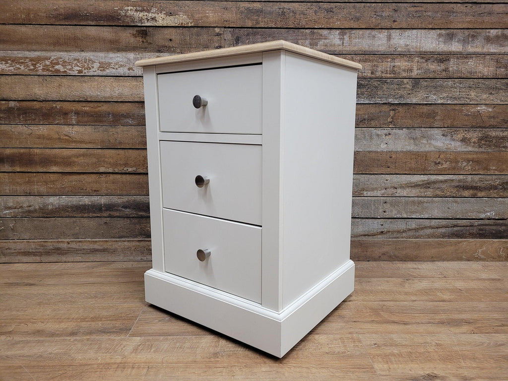 Three Drawer Chest of Drawers By Kingstown Furniture