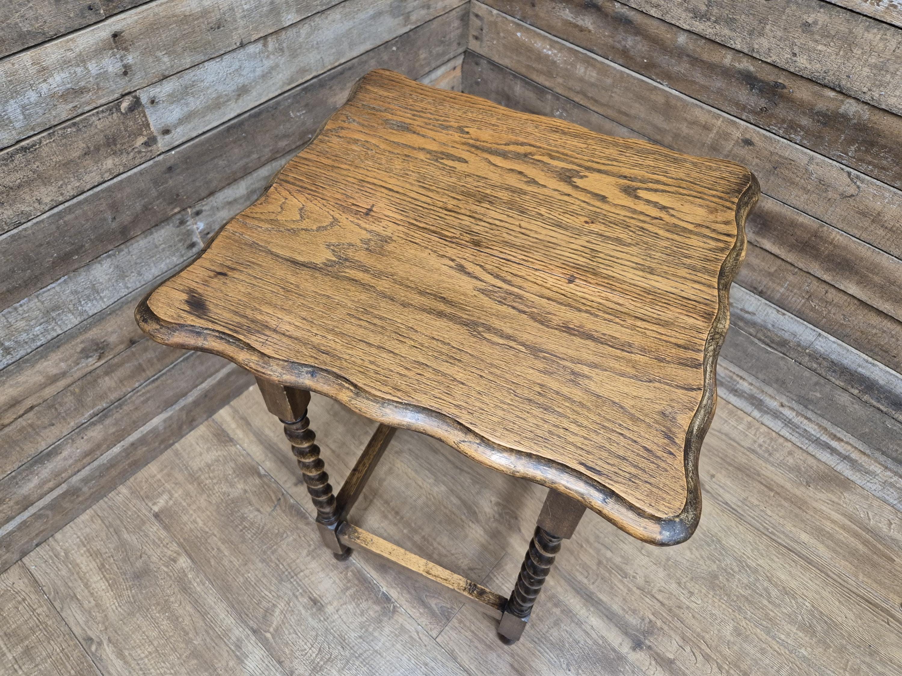Vintage Barley Twist Pie Crust Oak Side Table Hall Table Plant Stand