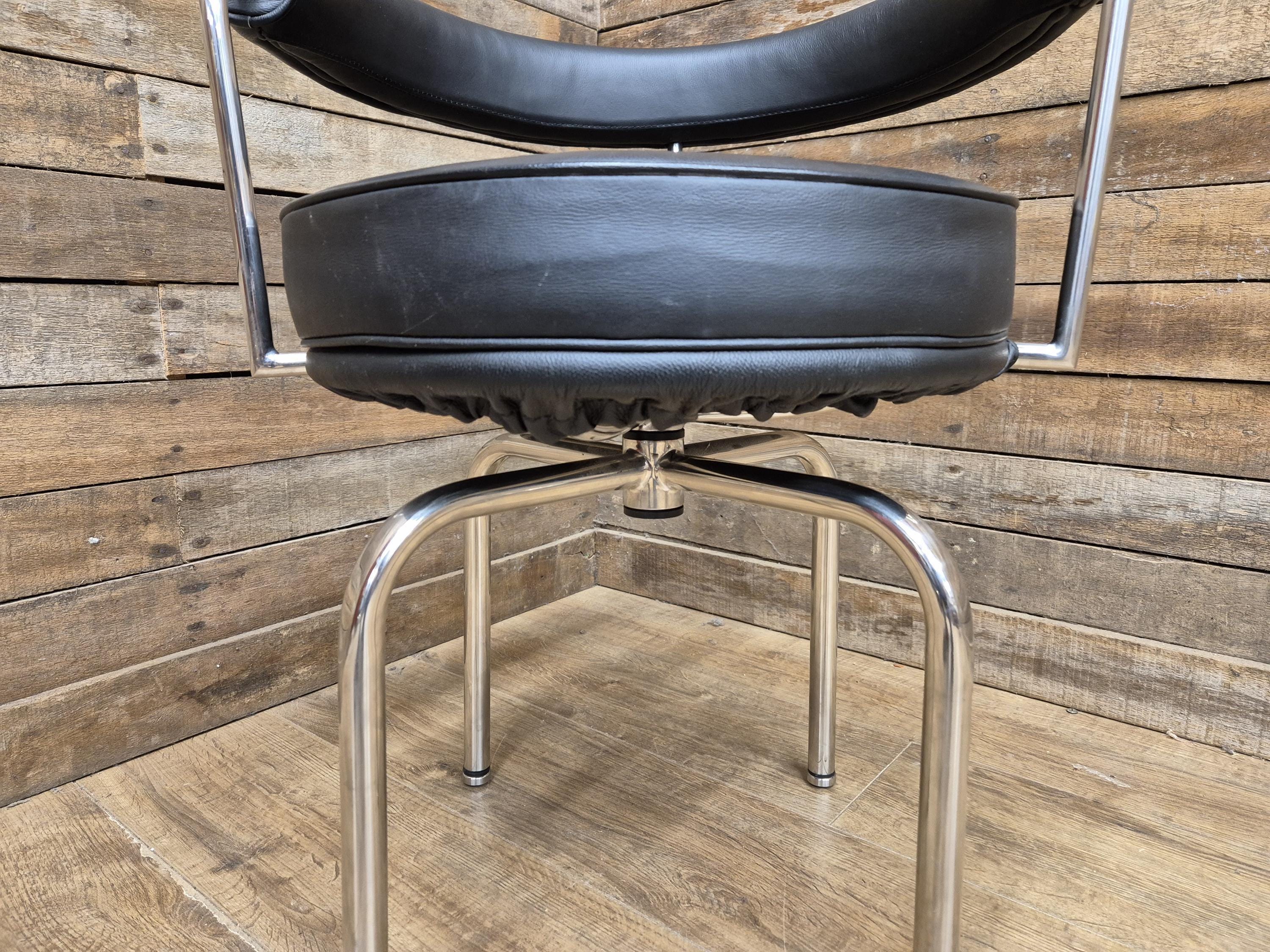 Mid Century Le Corbusier LC7 Repro Swivel Chair in Black Leather & Chrome