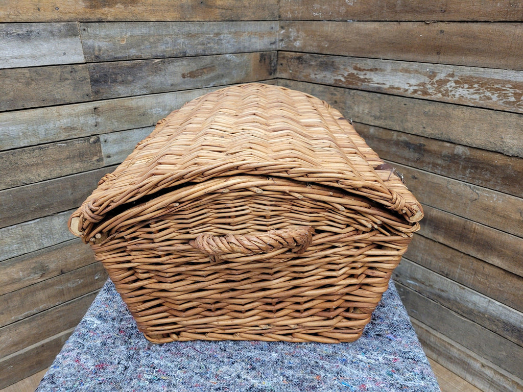Vintage Wicker Picnic Basket Log Basket Toy Chest