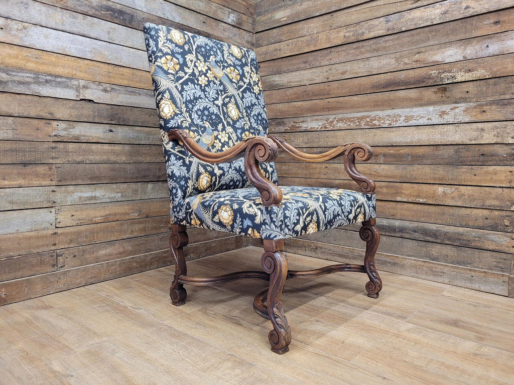 Antique Carved French Style Armchair Morris Bird Grande Throne Chair