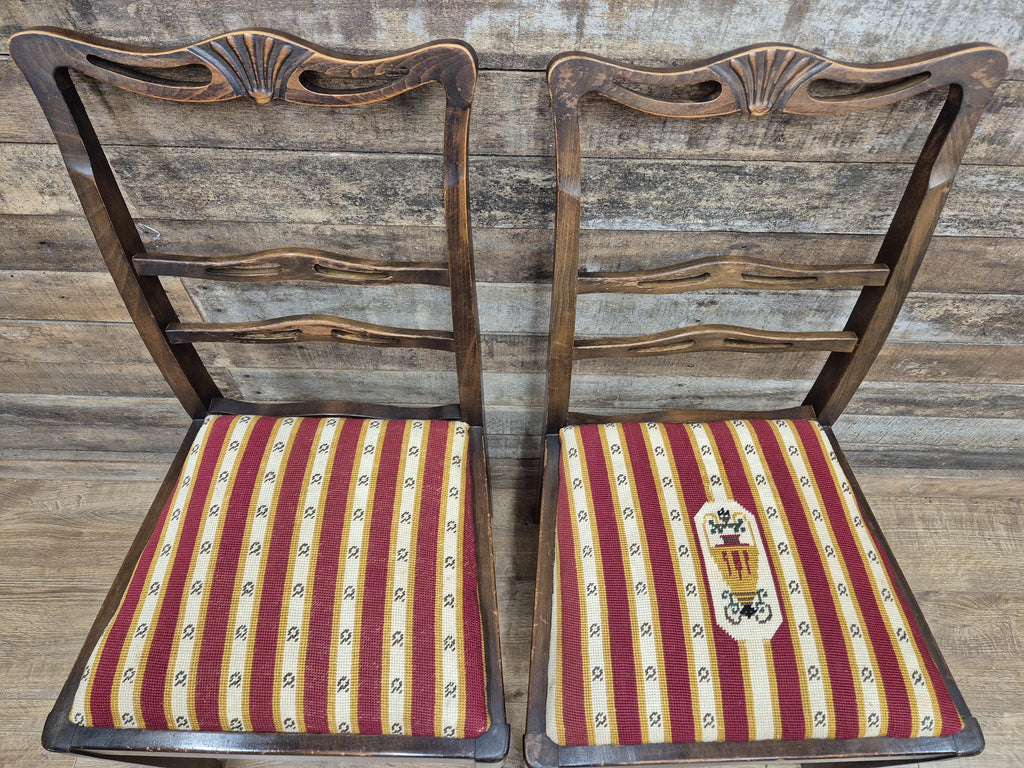 Four Vintage Ladder Back Wool Needlepoint Dining Chairs Pop Out Seat Pads