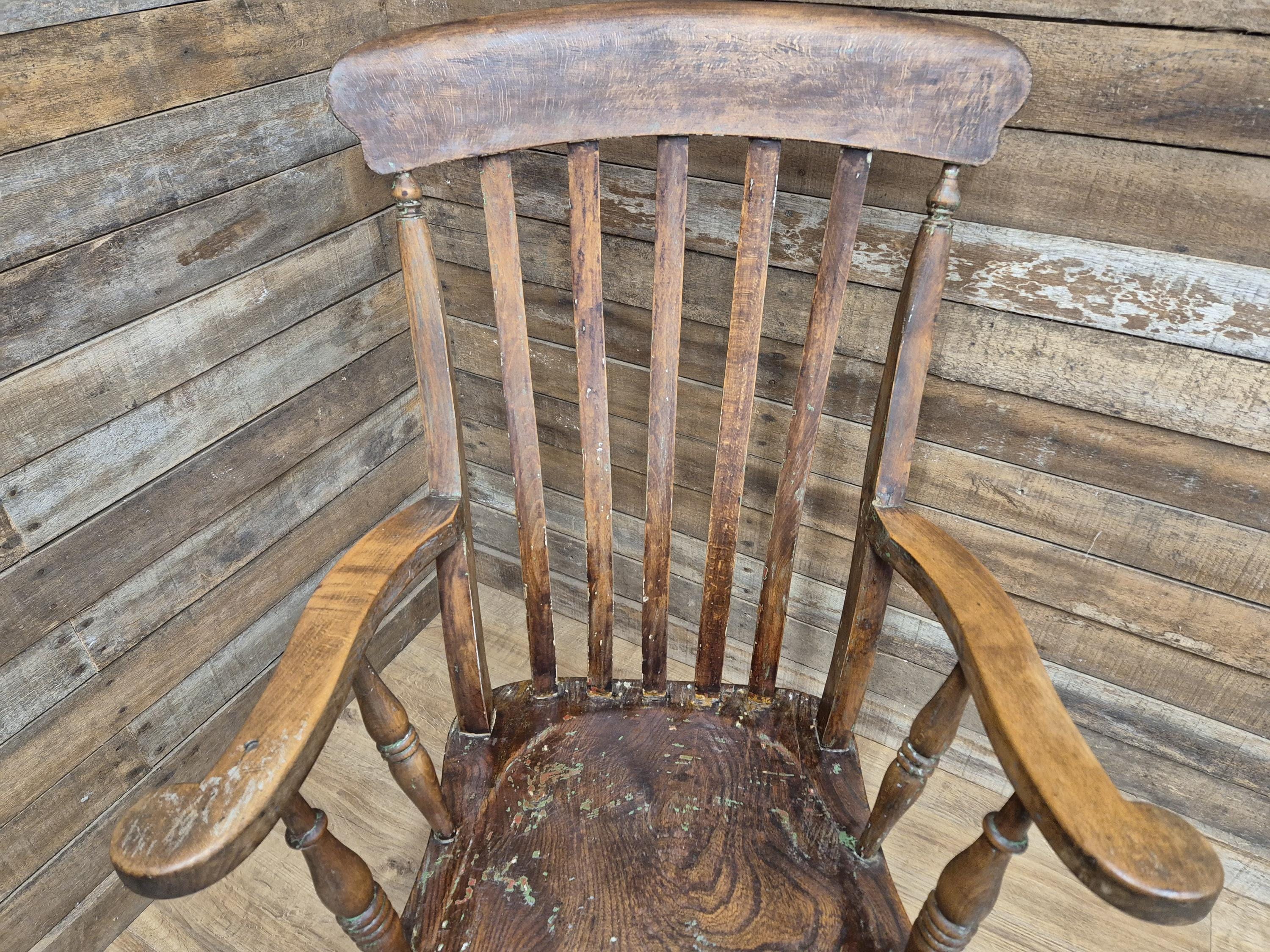 Antique Distressed Country House Lath Back Grandfather Oak And Elm Windsor Chair