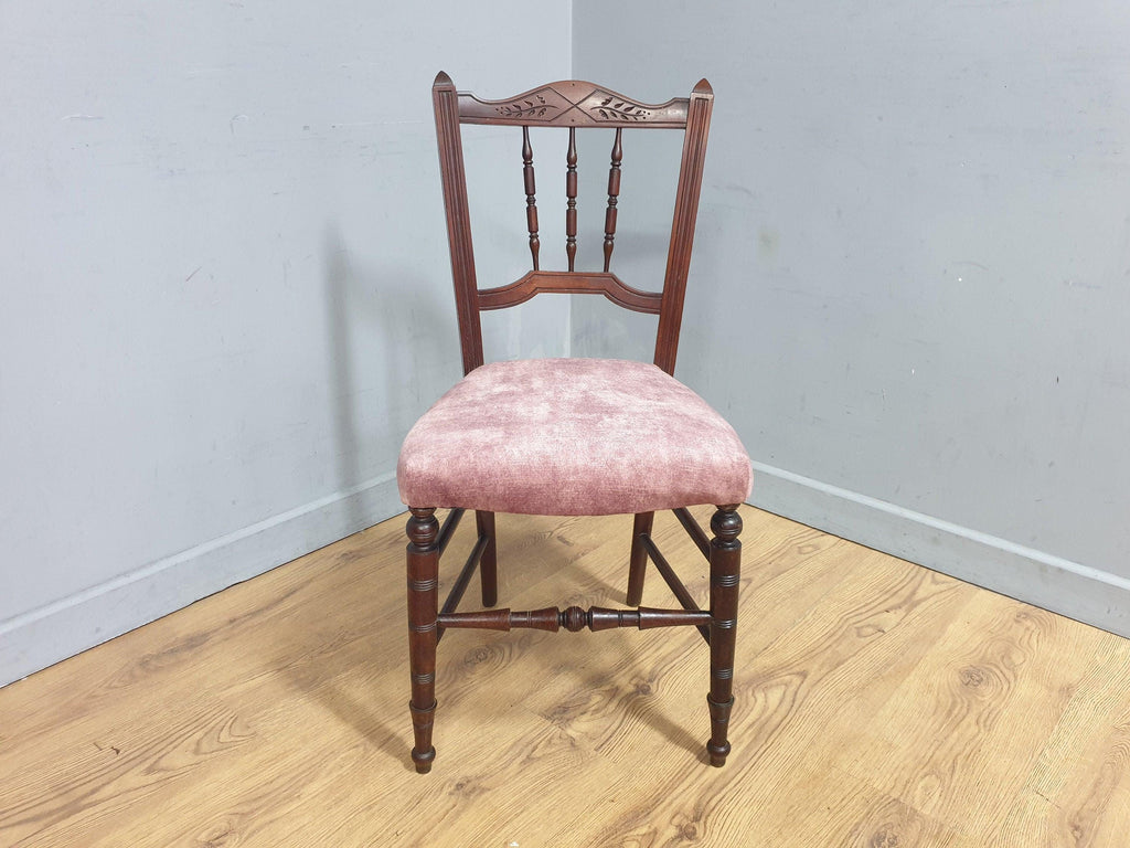 Vintage Antique Mahogany Ornate Spindle Back Turned Leg Bedroom Chair