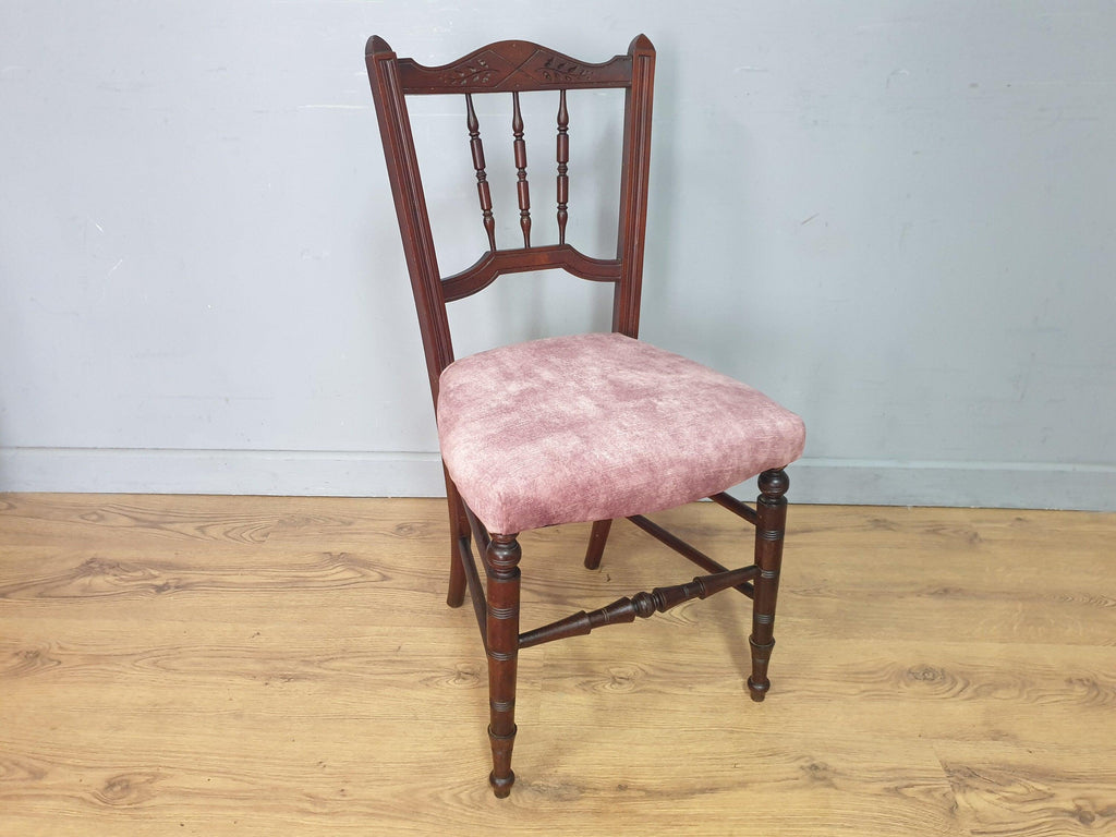 Vintage Antique Mahogany Ornate Spindle Back Turned Leg Bedroom Chair