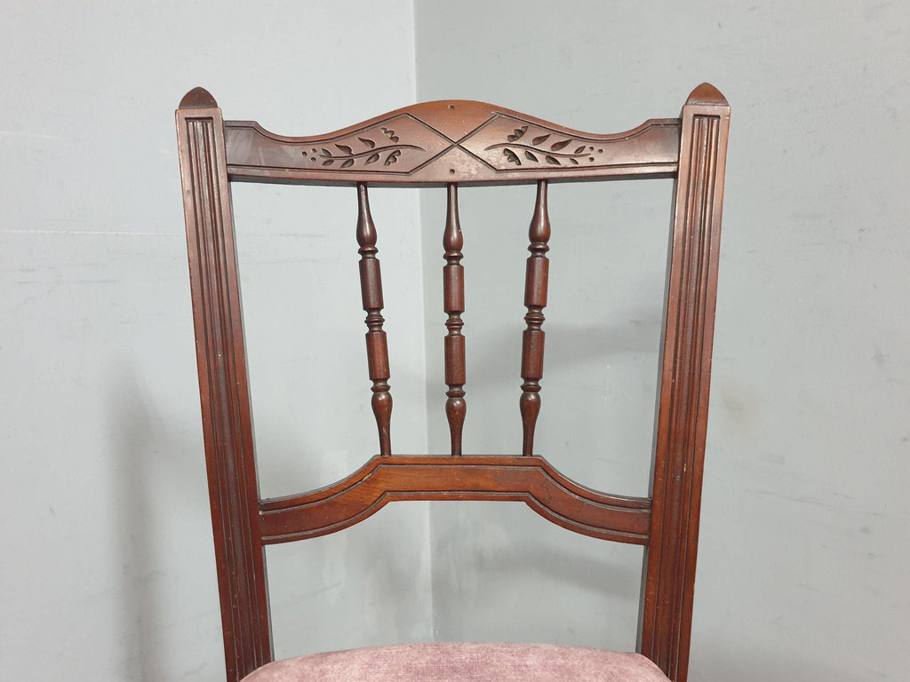 Vintage Antique Mahogany Ornate Spindle Back Turned Leg Bedroom Chair