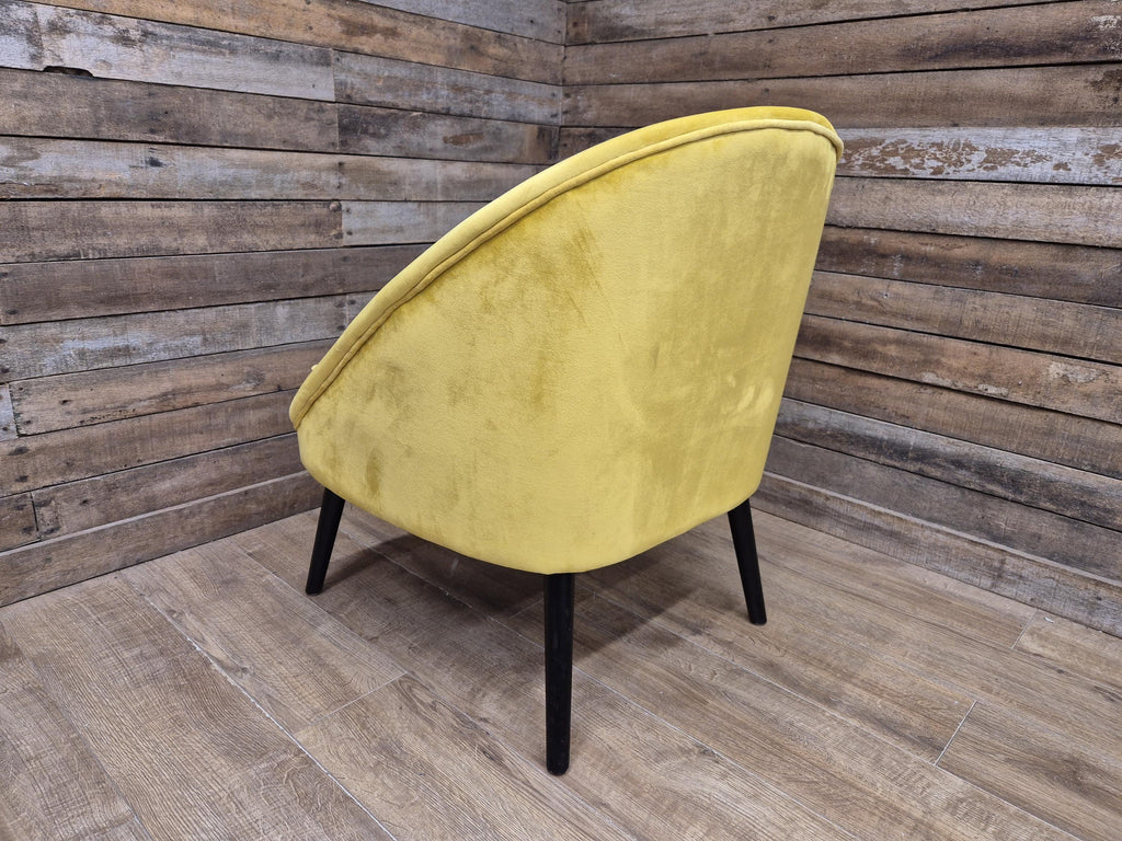 Retro Styled Mustard Yellow Velvet Accent Chair Mid Century Style Tub Armchair