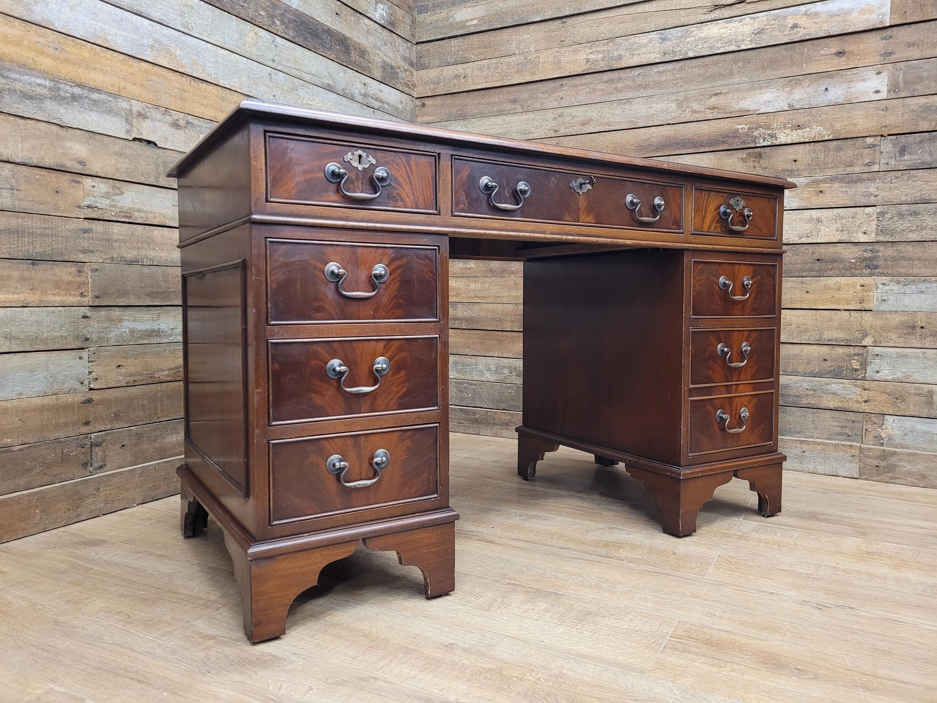 Mahogany Veneered Antique Style Pedestal Desk Green Leather Top Captains Desk