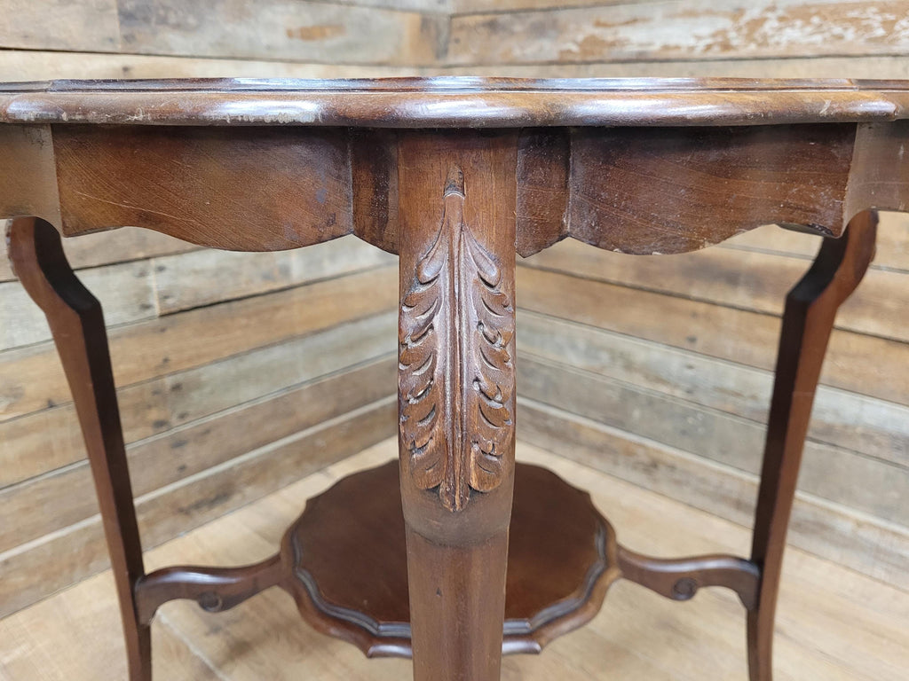 Vintage Mahogany Scalloped Edge Side Table Queen Anne Style Lamp Table Shelf