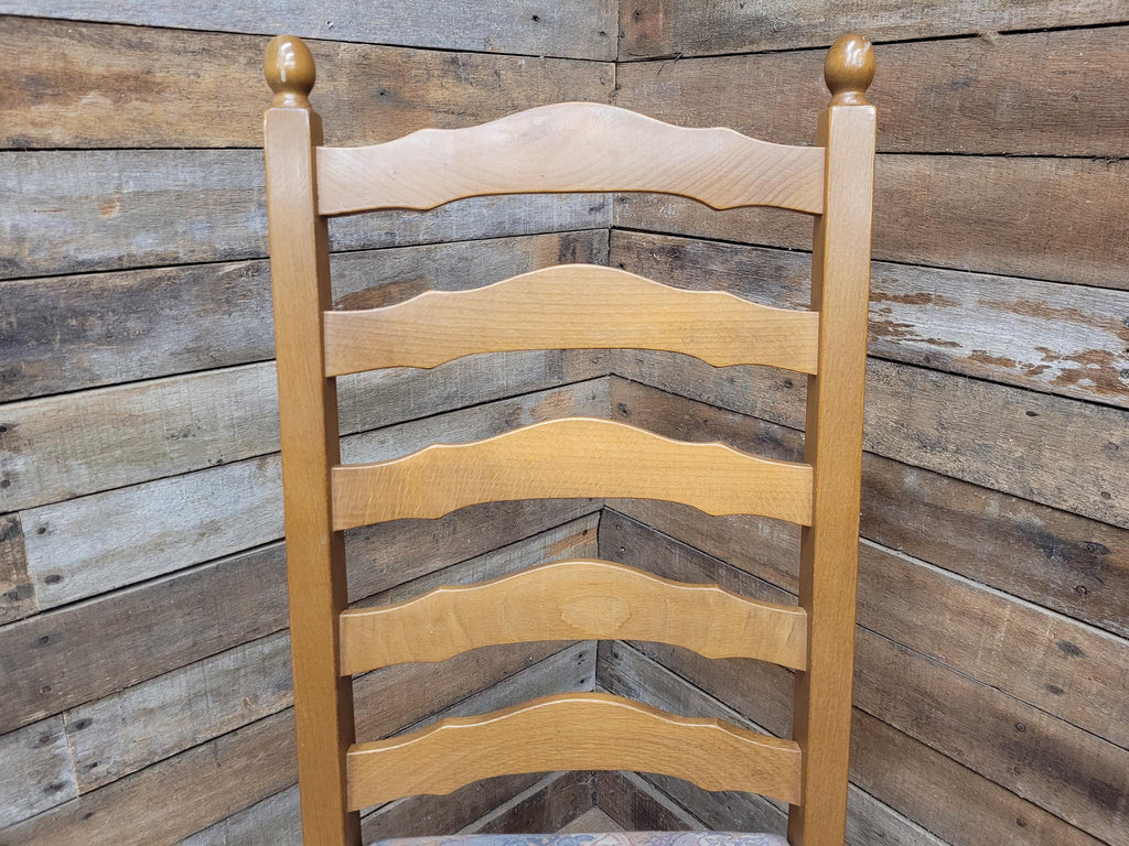Four Ladder Back Dining Chairs Rustic Farmhouse Style Upholstered Seats Vintage