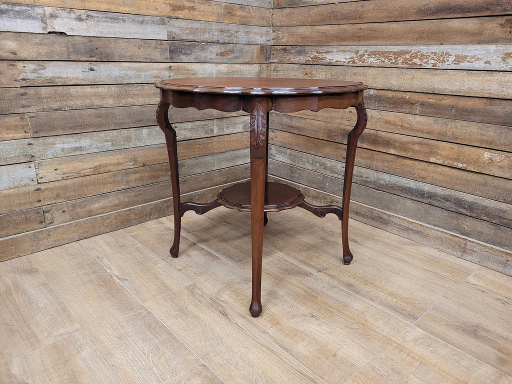 Vintage Mahogany Scalloped Edge Side Table Queen Anne Style Lamp Table Shelf