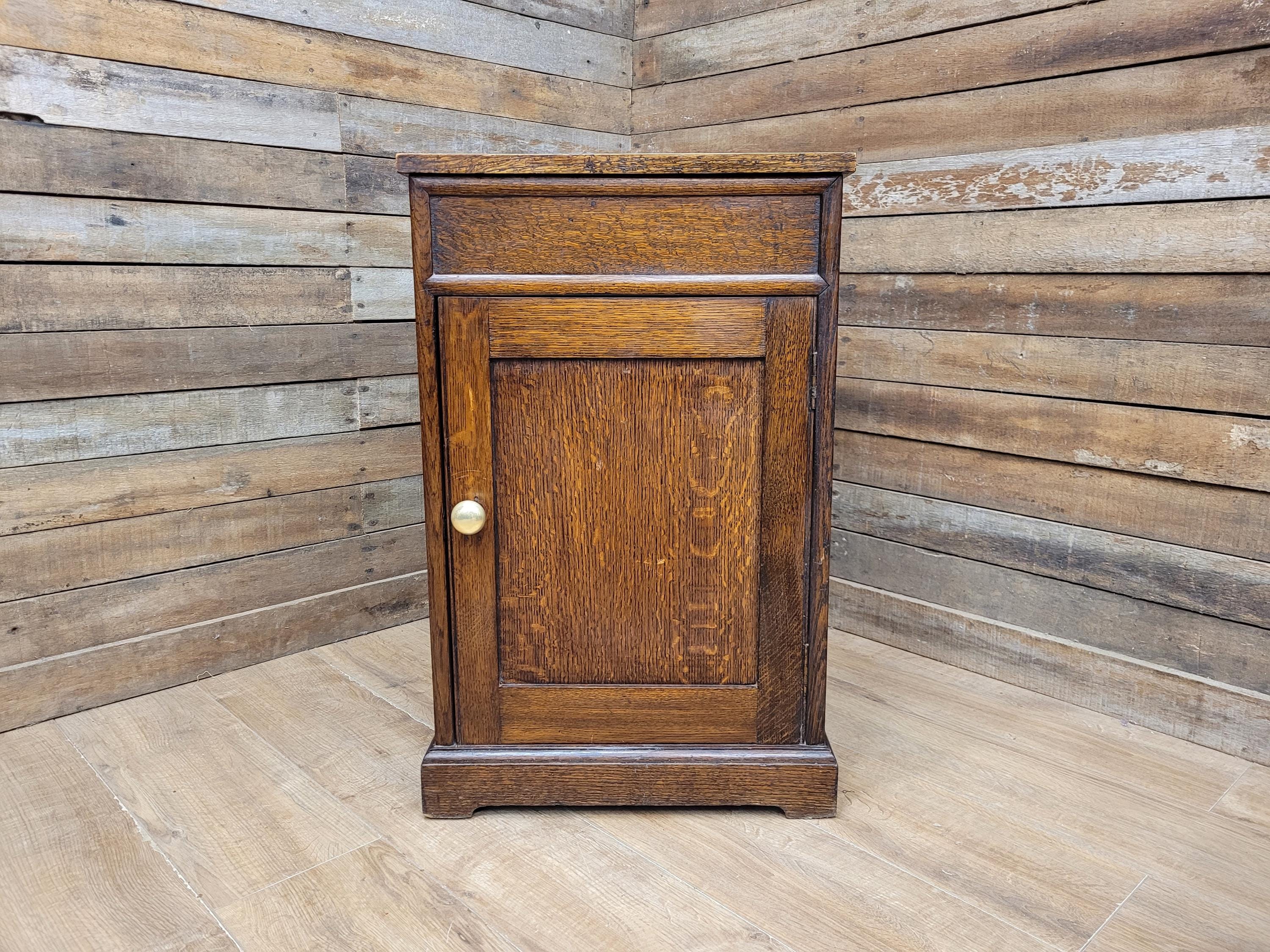 Vintage Oak Single Door Pot Cupboard Display Stand or Bedside Cabinet