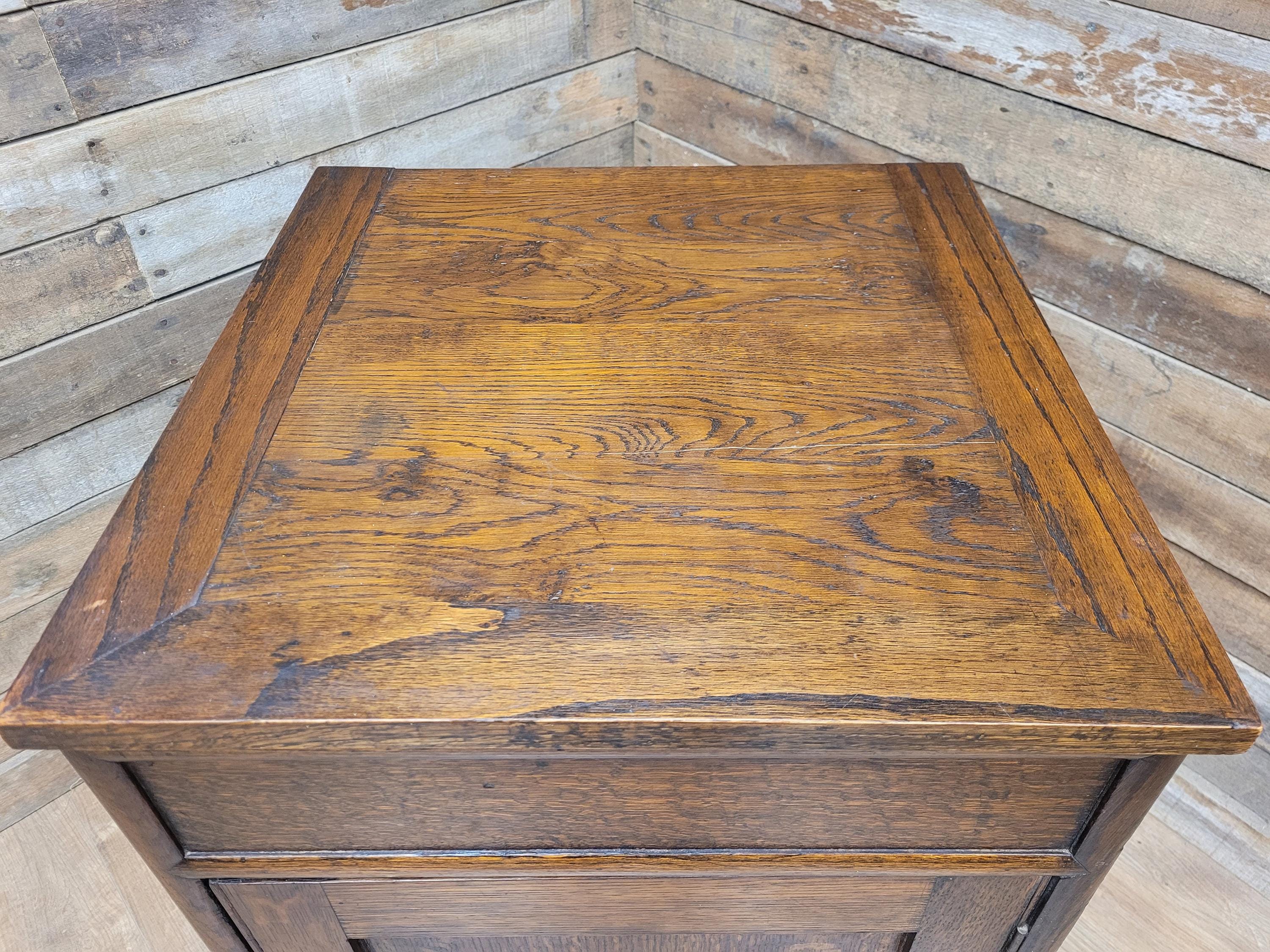 Vintage Oak Single Door Pot Cupboard Display Stand or Bedside Cabinet