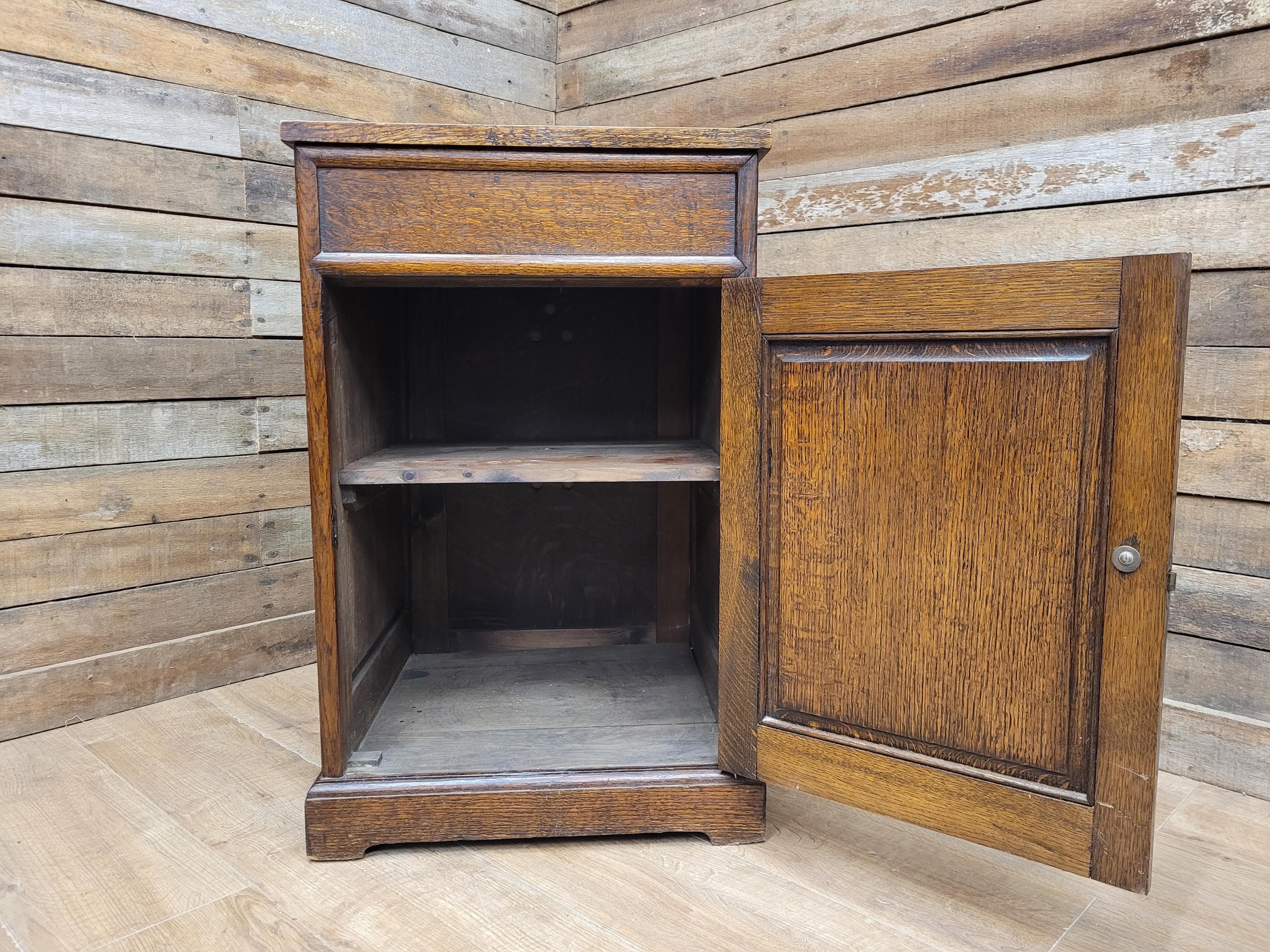 Vintage Oak Single Door Pot Cupboard Display Stand or Bedside Cabinet