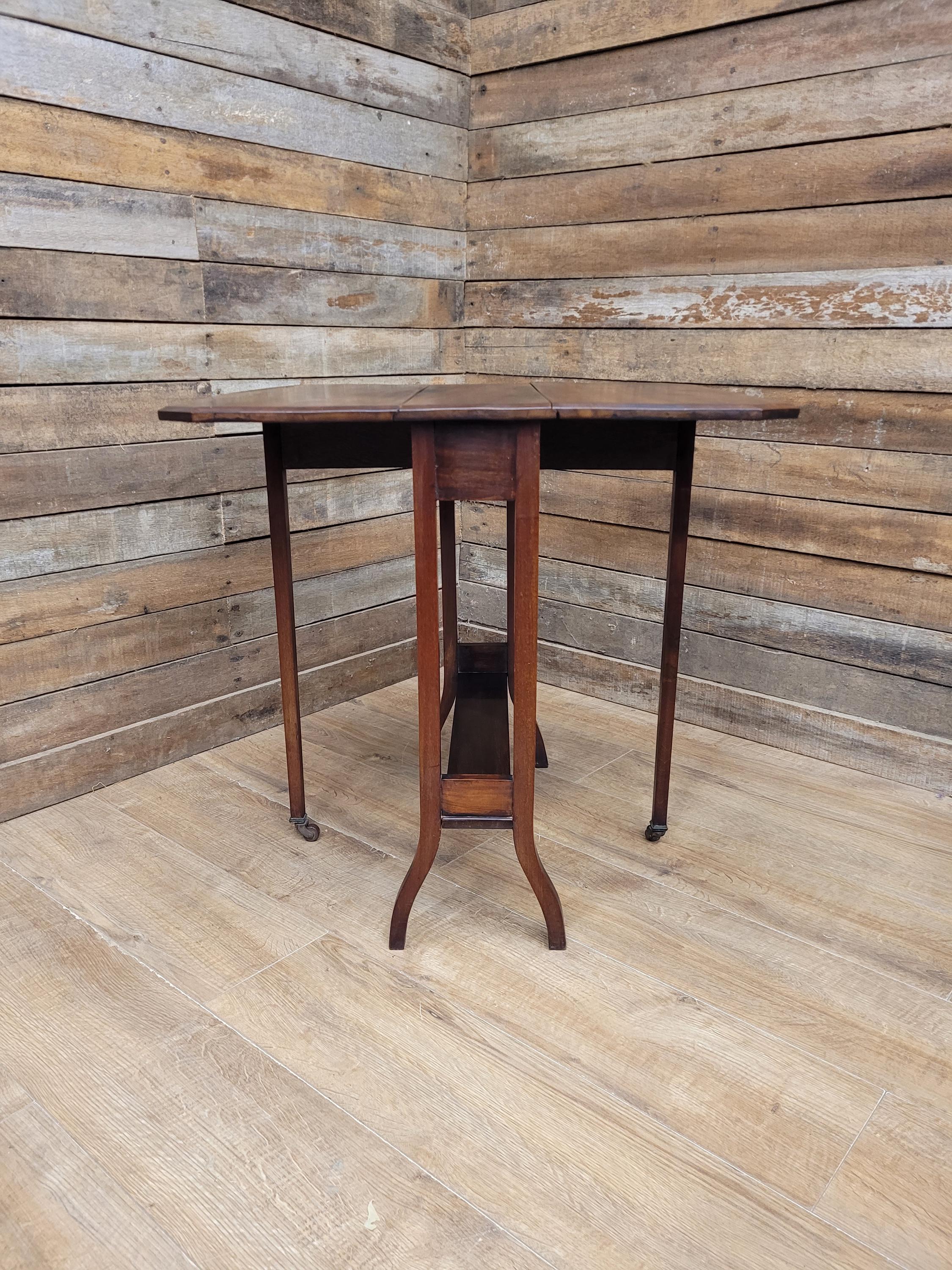 Mahogany Sutherland Drop Leaf Occasional Table Antique Gateleg On Castors