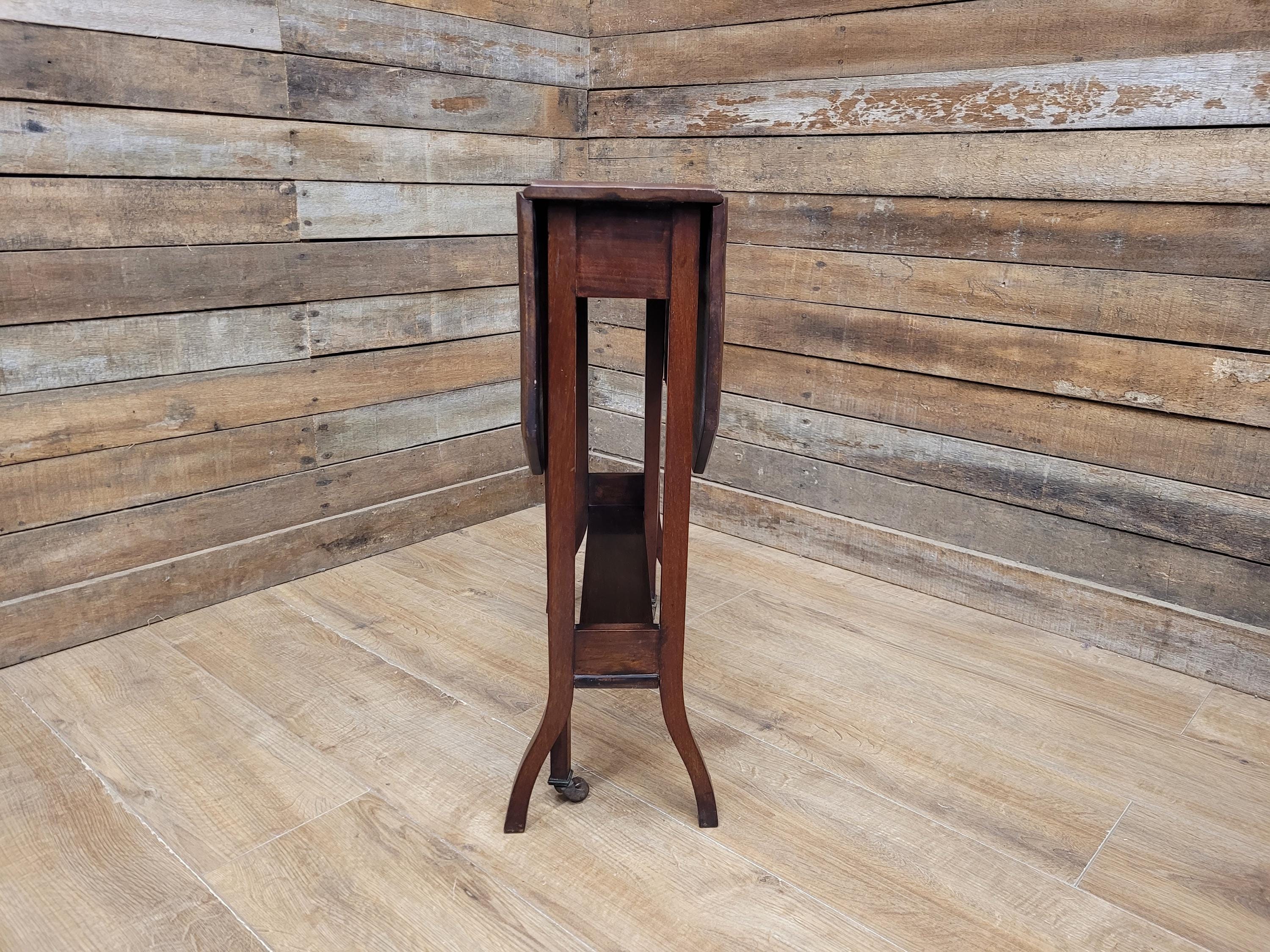 Mahogany Sutherland Drop Leaf Occasional Table Antique Gateleg On Castors