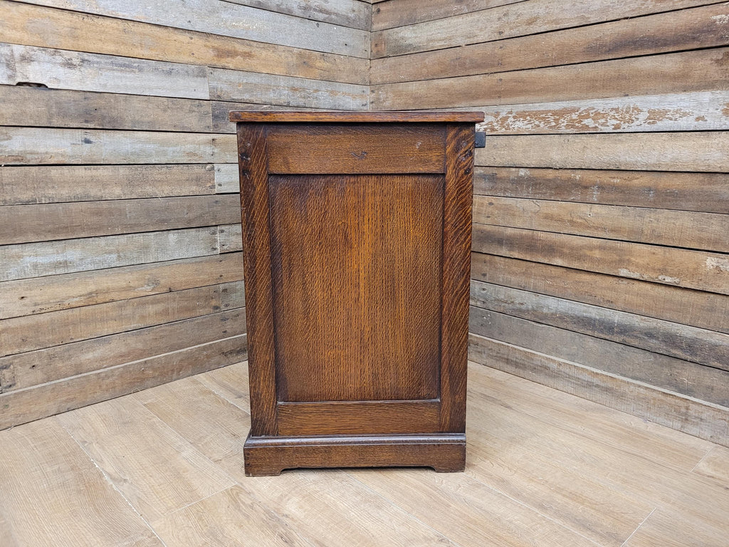 Vintage Oak Single Door Pot Cupboard Display Stand or Bedside Cabinet