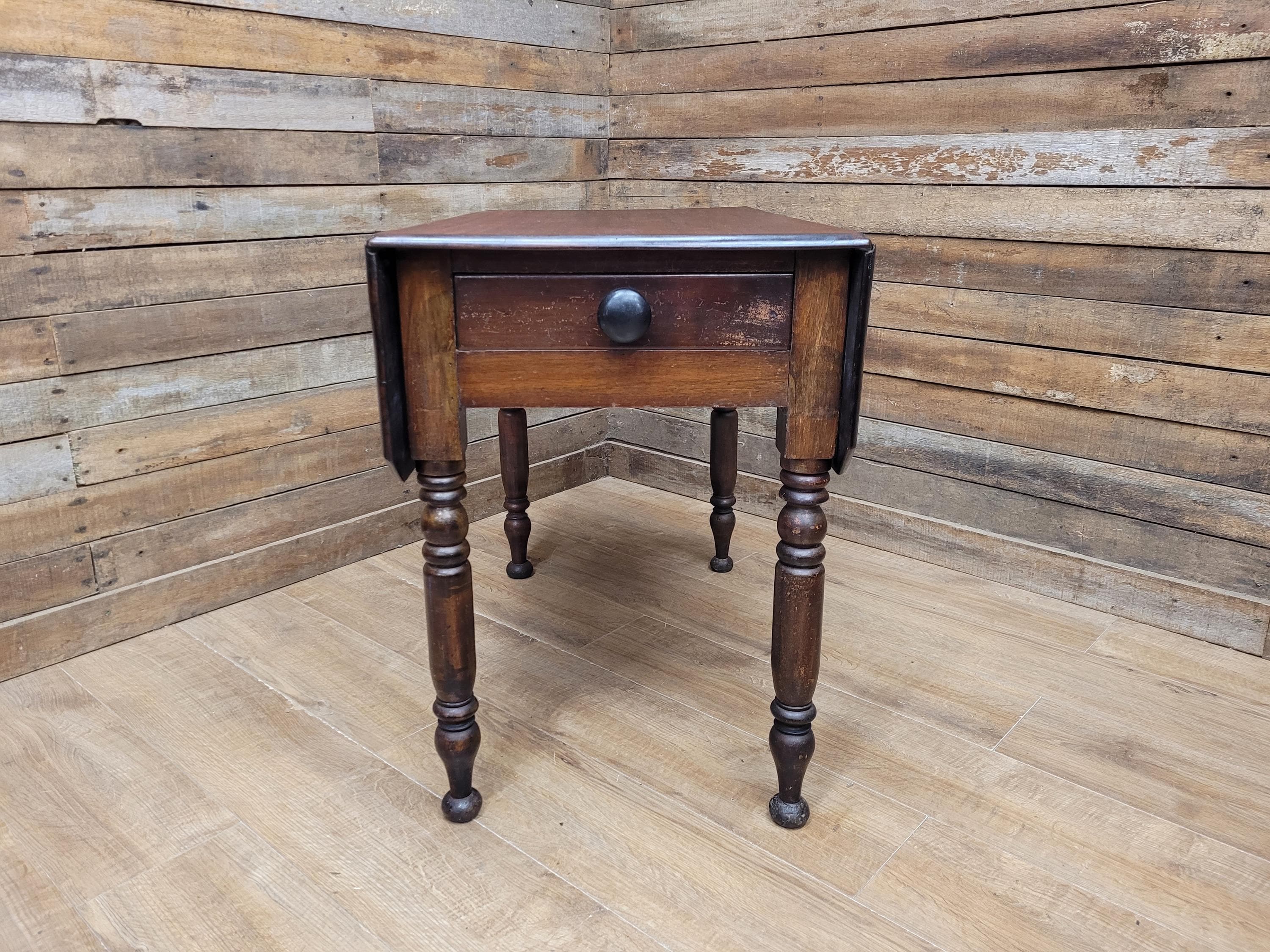 Victorian Mahogany Drop Leaf Table With Drawer On Turned Legs Antique Gate Leg