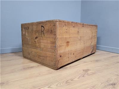 Pine Storage Chest Wooden Blanket Box Rustic Trunk Large Ottoman Vintage