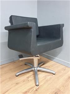 REM UK barber chair black vinyl alloy retro hydraulic swivel salon