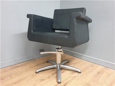 REM UK barber chair black vinyl alloy retro hydraulic swivel salon