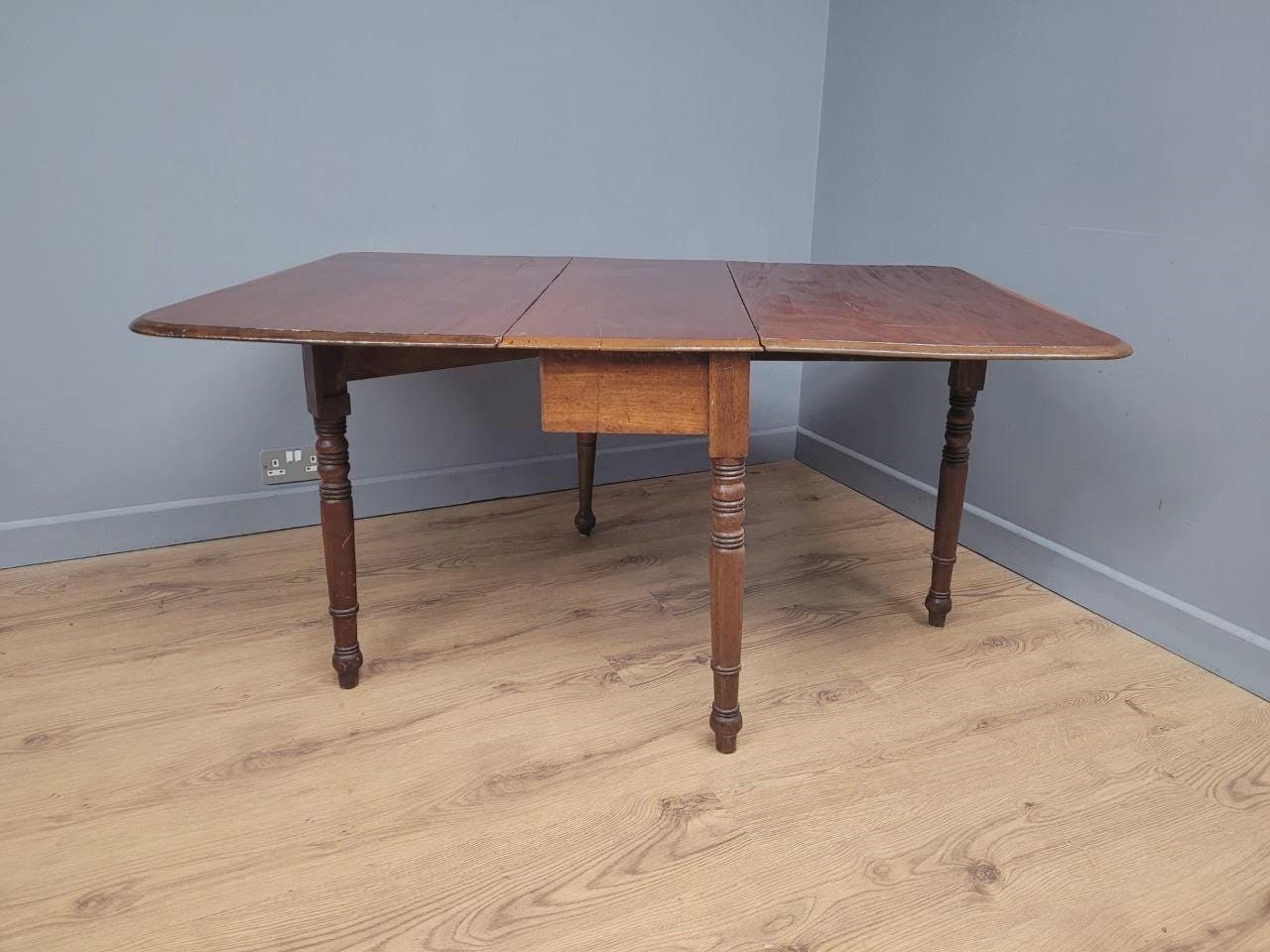 Antique Mahogany Drop Leaf Dining Table Late Victorian Turned Legs