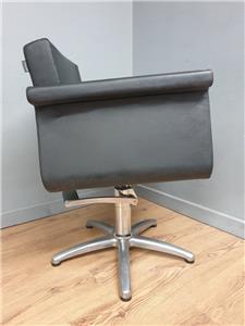 REM UK barber chair black vinyl alloy retro hydraulic swivel salon